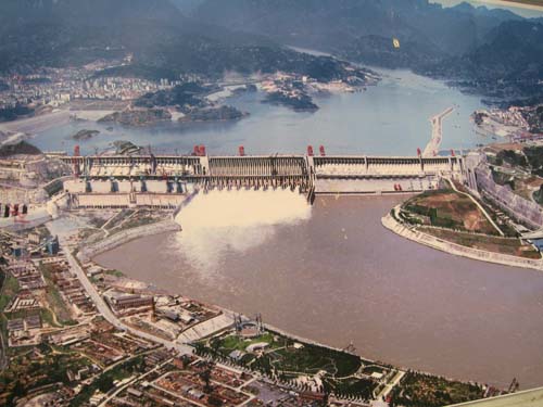 Самая мощная гидроэлектростанция (22.5 ГВт) Плотина Three Gorges, Хубэй (Китай)