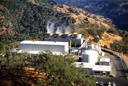 Самая мощная геотермальная электростанция (1517 МВт) The Geysers, Калифорния (США)